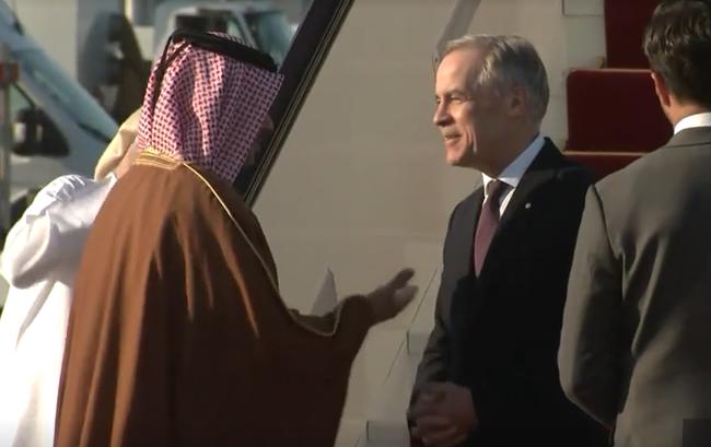 加拿大总理卡尼很有战略眼光，他从中国离开后，没有直接回加拿大，而是去了卡塔尔。他