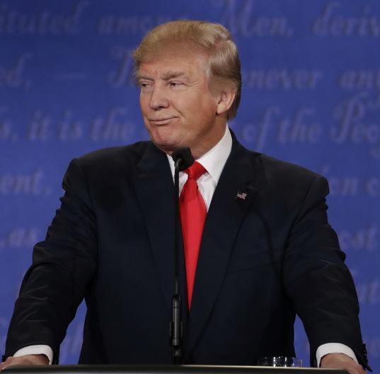 特朗普放出狠话，备战古巴，中俄两国果断出手，霸气撑腰。

特朗普放话说打完伊朗顺