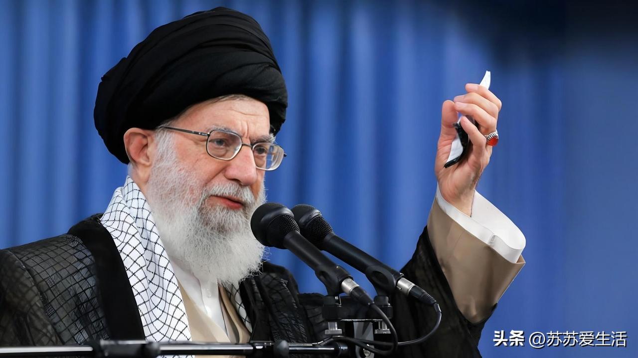 在他的引领下，伊朗在重重制裁下顽强发展，构建起独特的国防与外交体系，在中东地区发