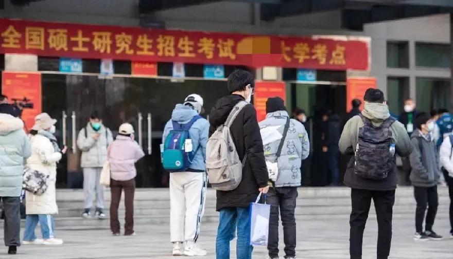 纳闷了，考研出这么难的题干啥？是为了考查学生们的逆向思维还是为了显示出题人的高明