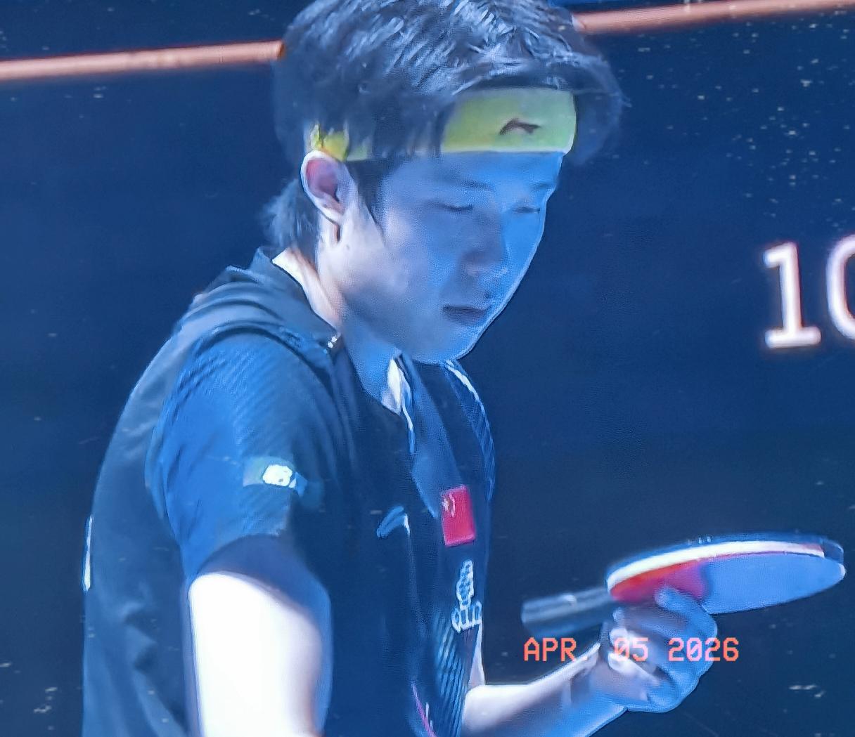 澳门世界杯男单半决赛：
王楚钦迎战劲敌雨果，以4-1（11-7，11-3，11-