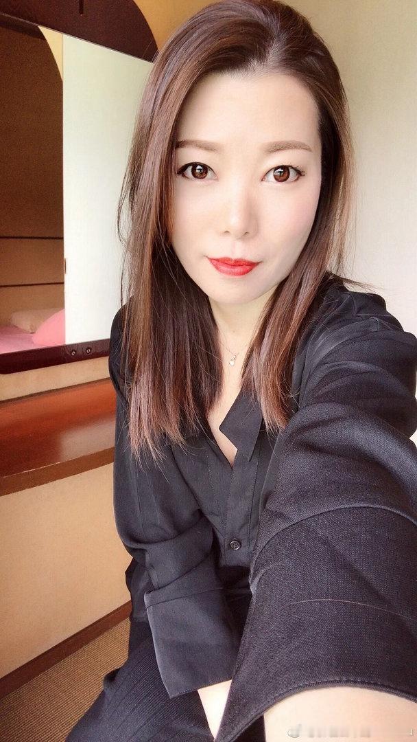 【搬运】2018年10月22日还没有发出来的人物照就只有这几张全数奉献微博第一次