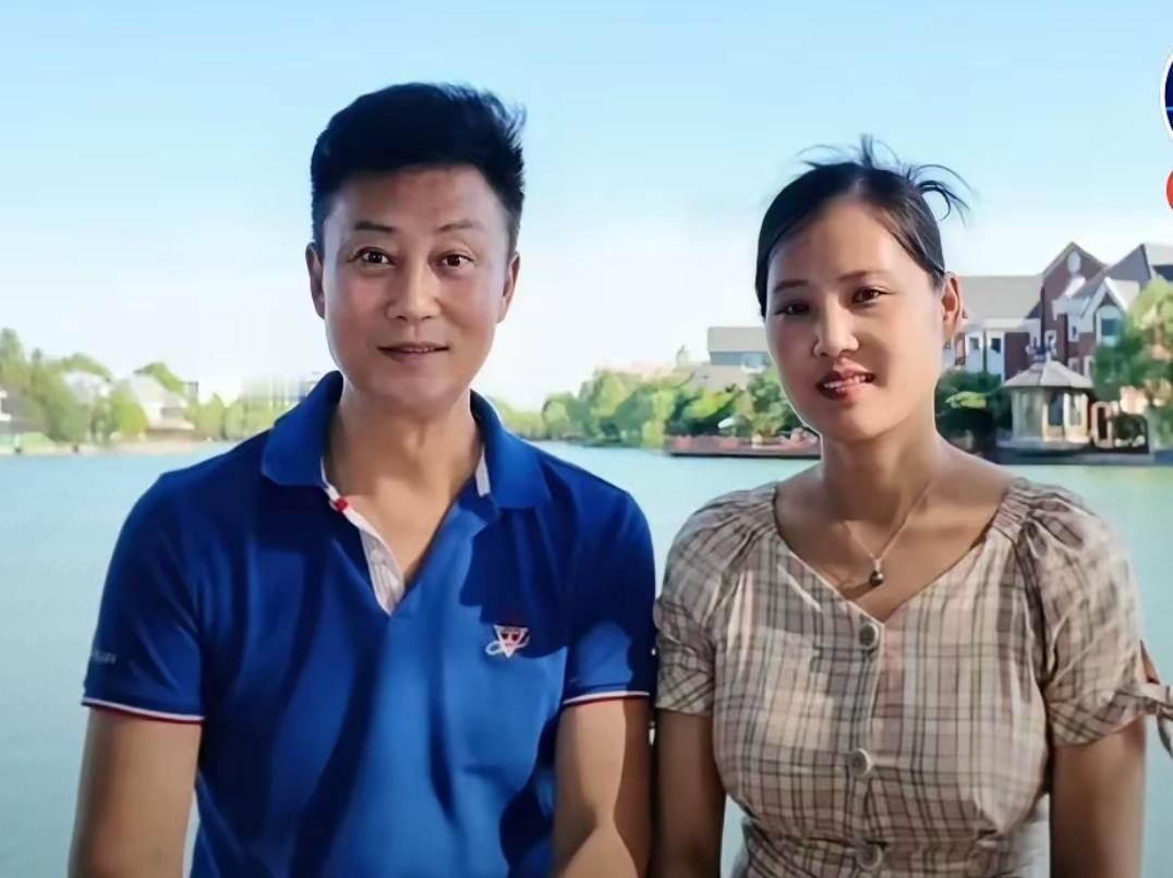 跟许多网友一样，我以前也觉得耿为华老师找的这个叫贺丽丽的河南农村小媳妇配不上他，