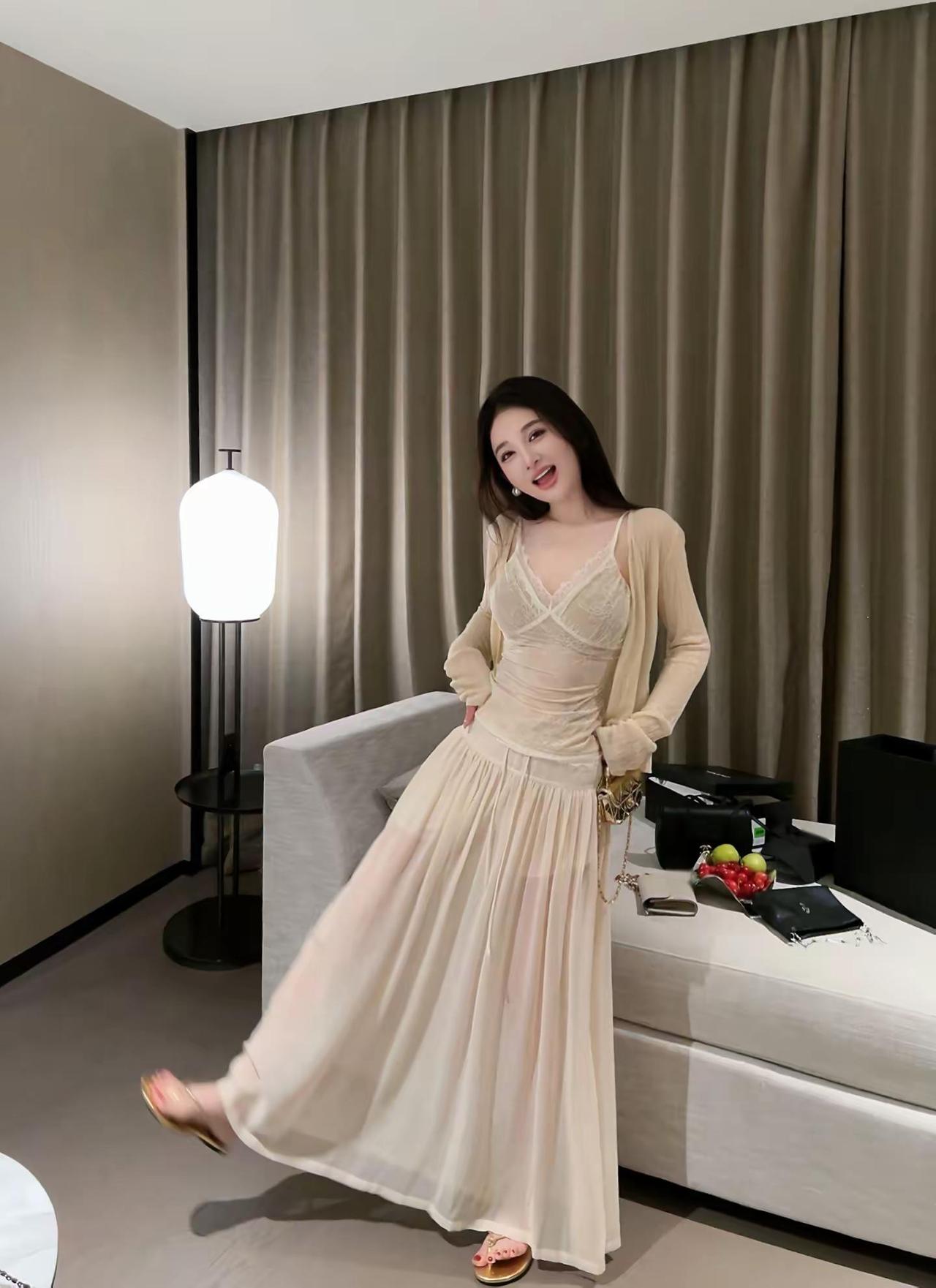 女孩们 我们什么样子都很美 任何时期都美
