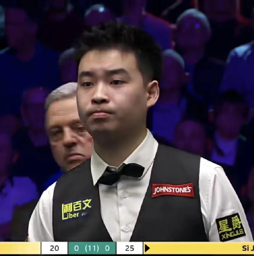 斯佳辉挑战凯伦威尔。
斯佳辉短板显见。
一是连续进攻能力弱，先上手进攻仅得25分