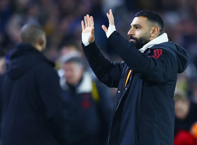 各位才华横溢的网友们，如果你是萨拉赫，你该如何向球队内外承认错误，表达歉意，以重