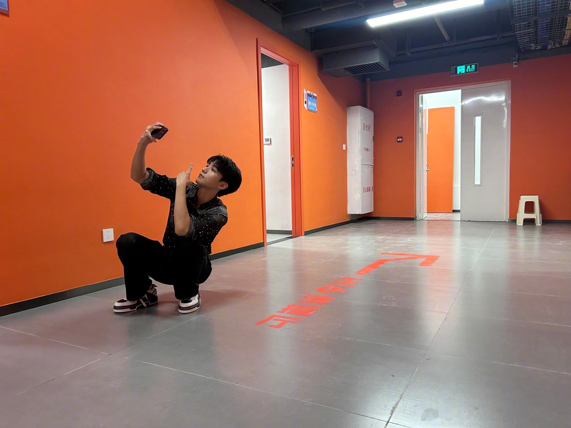 #野孩子 撤档原因# 本来想暑假去看的，那就只能等下次了[失望] ​​​