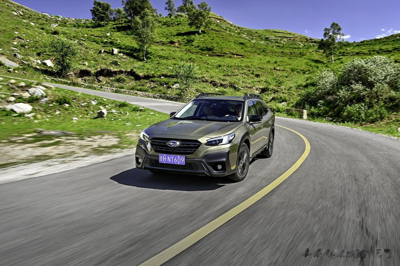 平替奥迪A4旅行和沃尔沃V60的瓦罐斯巴鲁，如今已经定位为中型SUV，213mm