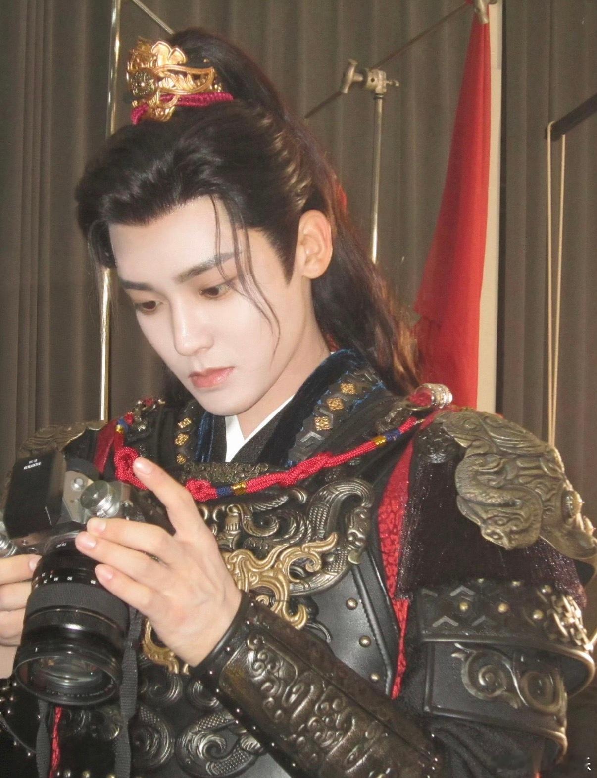侯明昊萧无衣打戏混剪被侯明昊萧无衣的打戏狠狠惊艳到！这段混剪太良心了，动作干脆有
