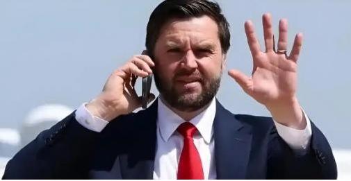 美国的副总统直接掀桌了，他表示：如果中国收复了台湾，那么美国极有可能失去，自己的