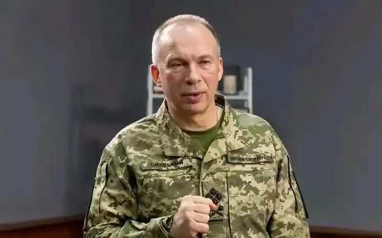 钢铁堡垒被烧红！俄炸弹堵死缺口，乌军大量尸体被烧焦，乌总司令急赴前线，俄军随时可