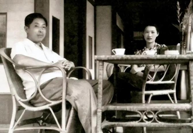 2001年，张学良将军逝世之后，银行公布了他的巨额遗产，足足达到了6亿美元。被囚