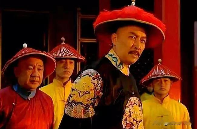 康熙晚年的“九子夺嫡”，旁观者津津乐道，参与者却是心神俱疲、险象环生。因此雍正继