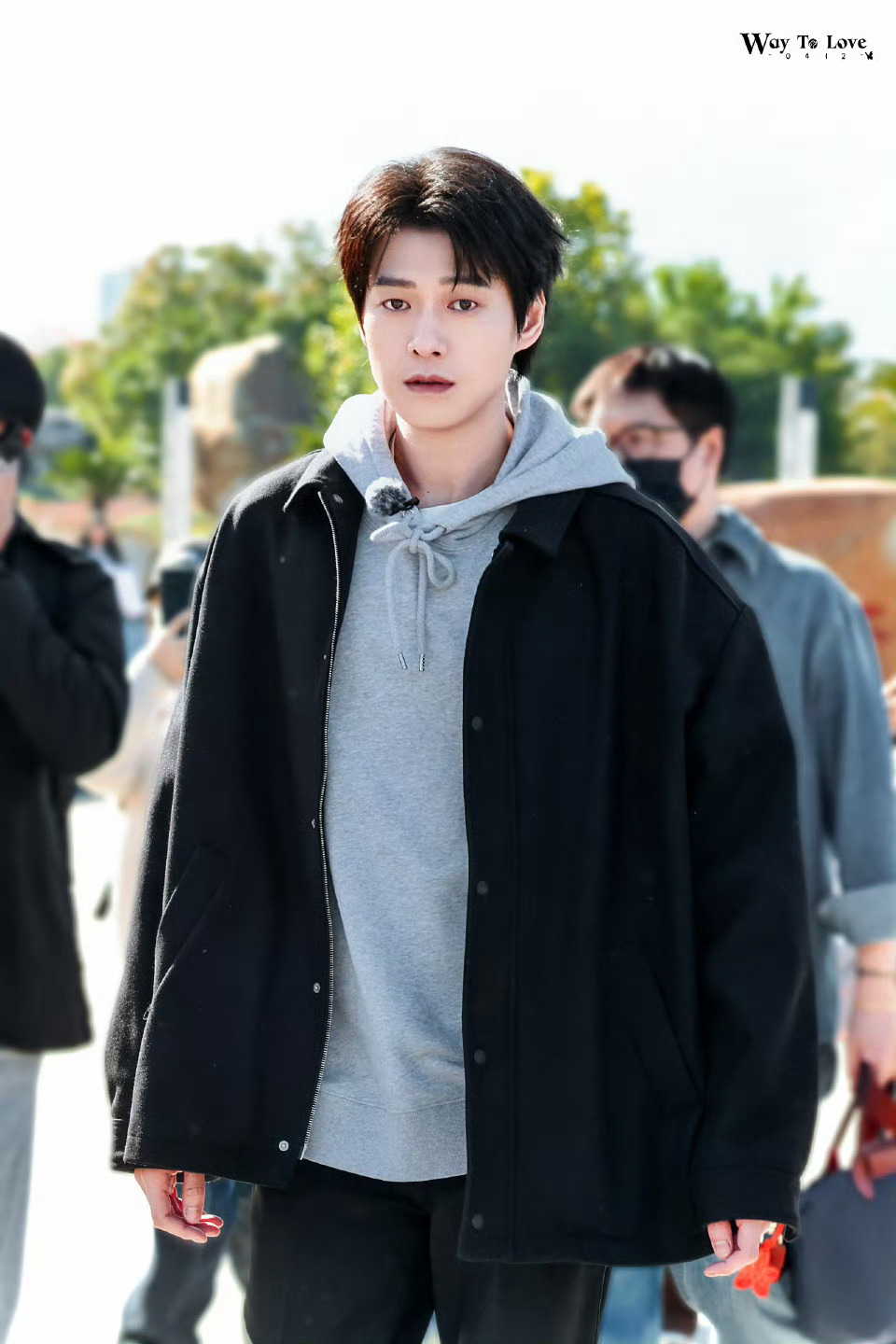 魏大勋撒贝宁《城市风华录》路透 好帅好帅 