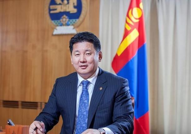 “如果中国不开放领空，那就邀请美军驻扎。”领空不是小区大门，想开就开、想关就关。