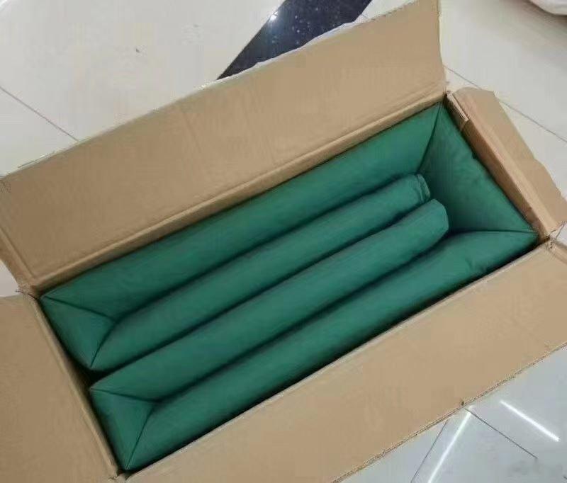 有人这么夸我！我很开心！早陈！拿着一个161cm长度的手机对比拍了个照汇报完毕！