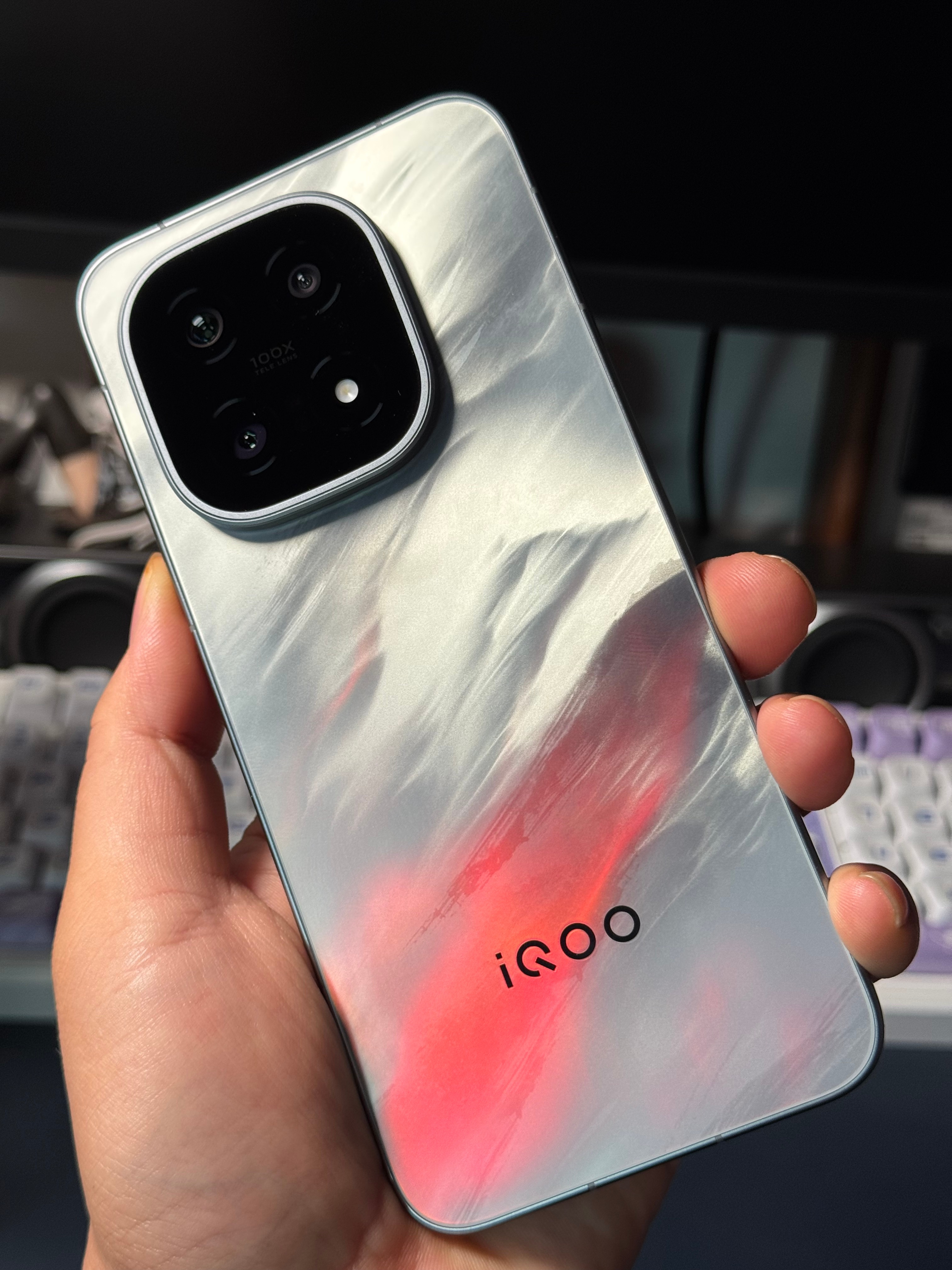 iqoo[超话] iQOO15简直是为游戏狂热爱好者量身定做的神仙手机！第五代骁