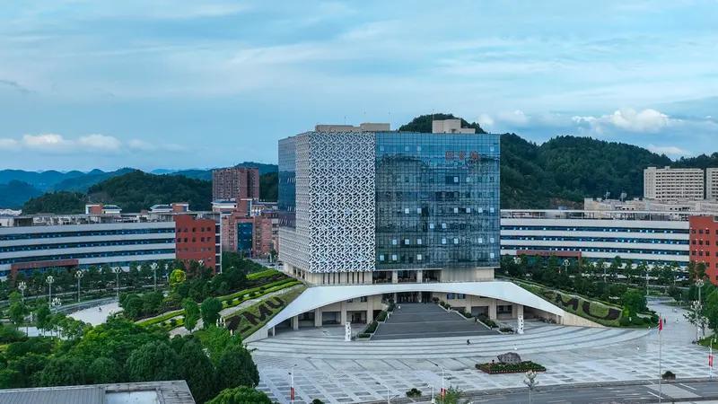 国家教育部最新发布：遵义医科大学获批自主设置三个交叉学科
根据国家教育部不久前发