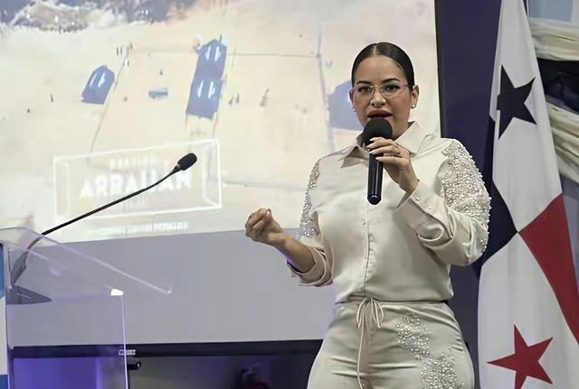 巴拿马那个女市长佩尼亚尔巴，算是把“权力用错地方”演绎得淋漓尽致。12月27号周