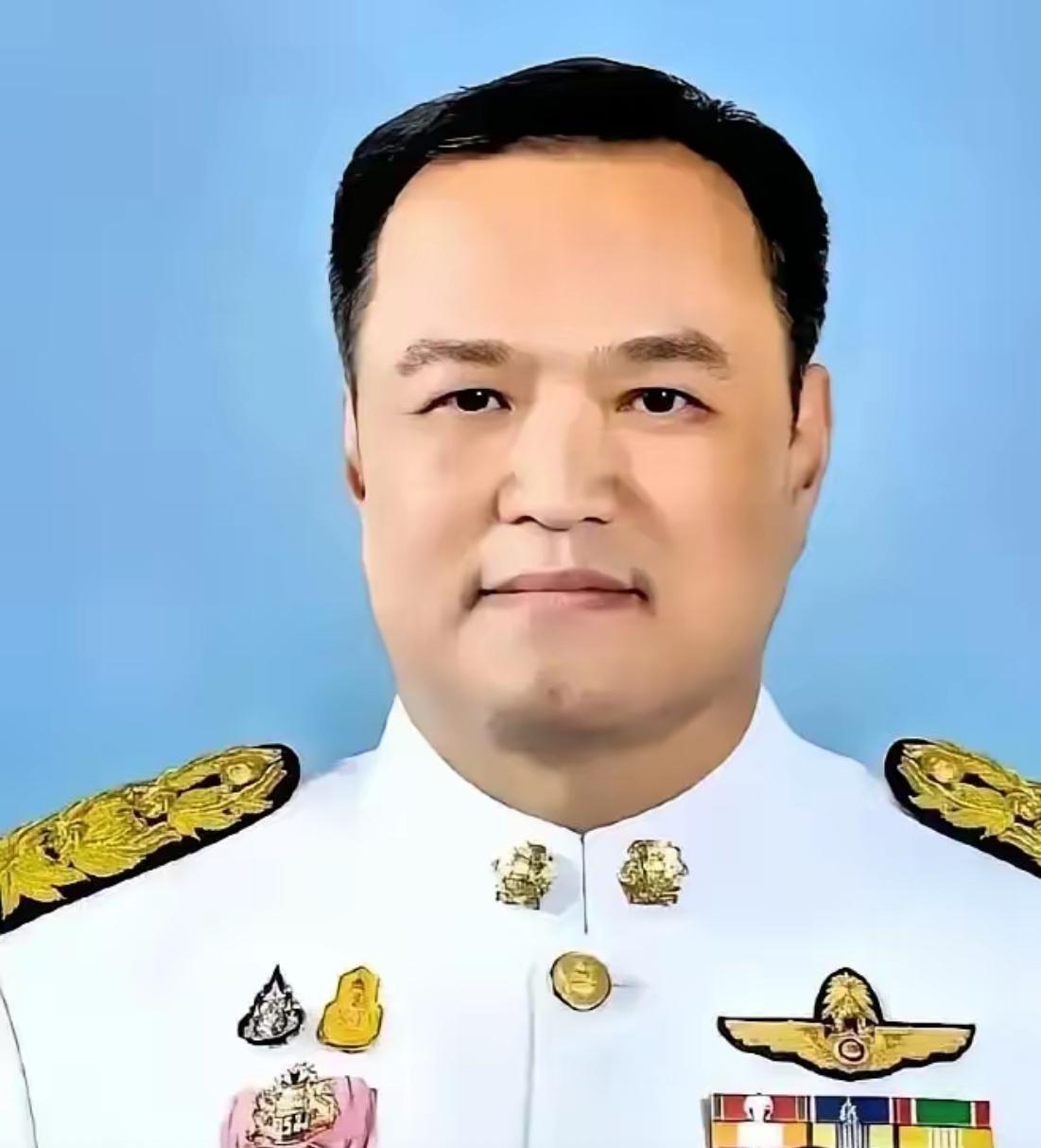 泰国政坛发生了一件惊掉全球车企下巴的大事。刚刚坐稳大位的泰国新任总理阿努廷，当众