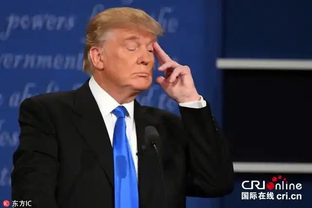 特朗普又闹大新闻了！特朗普进入医院接受治疗，结果被媒体大肆宣传身体不行了。

不