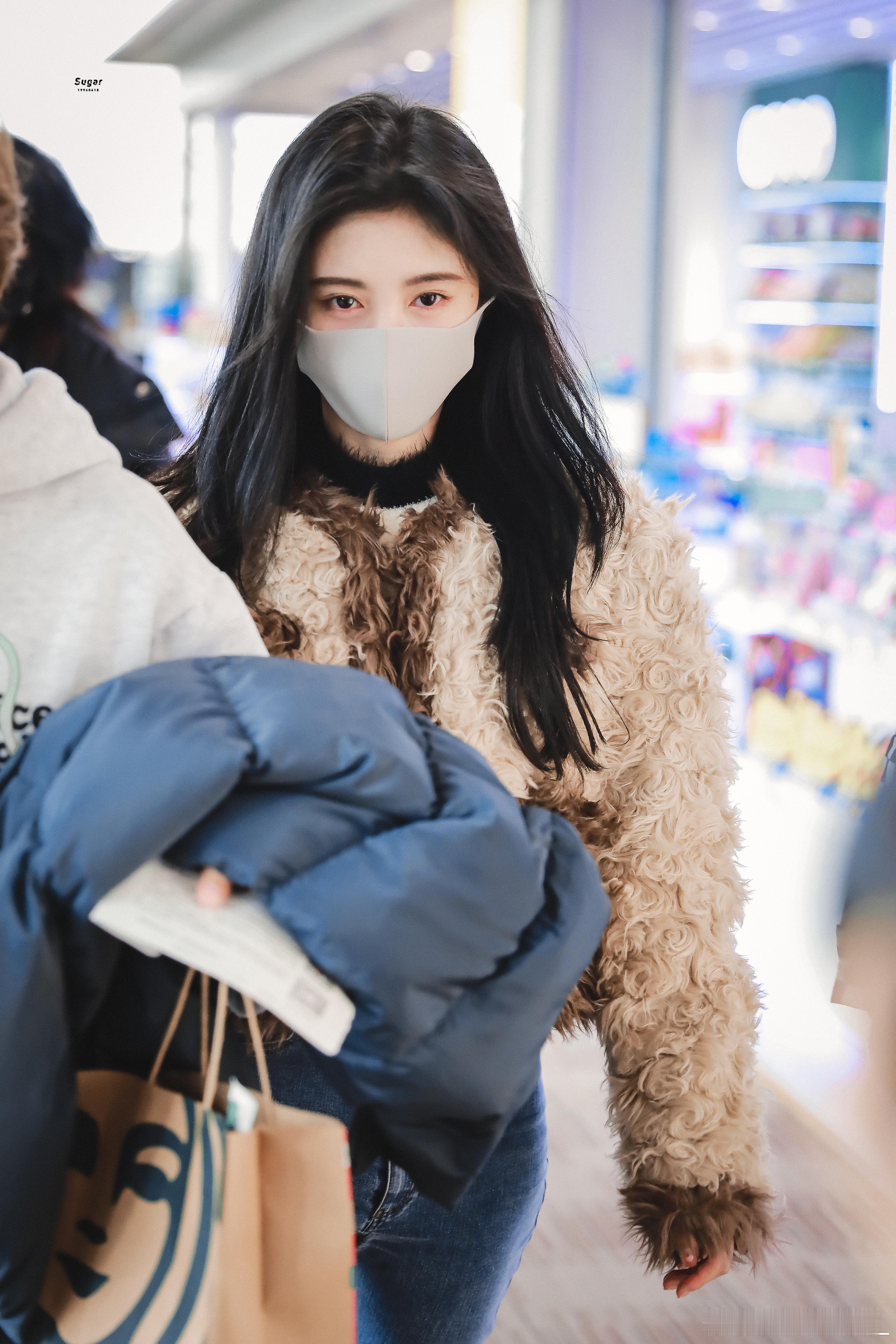 💙鞠婧祎阿黛 💙鞠婧祎来战 相信你 陪着你