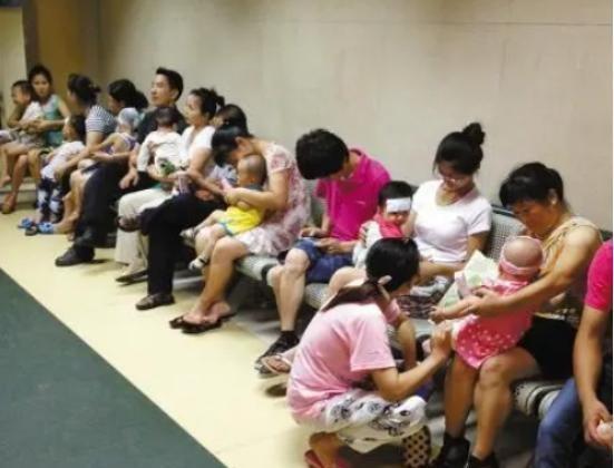 警报拉响！2025中国出生人口仅871万，全球每14个新生儿才1个中国娃。不到十