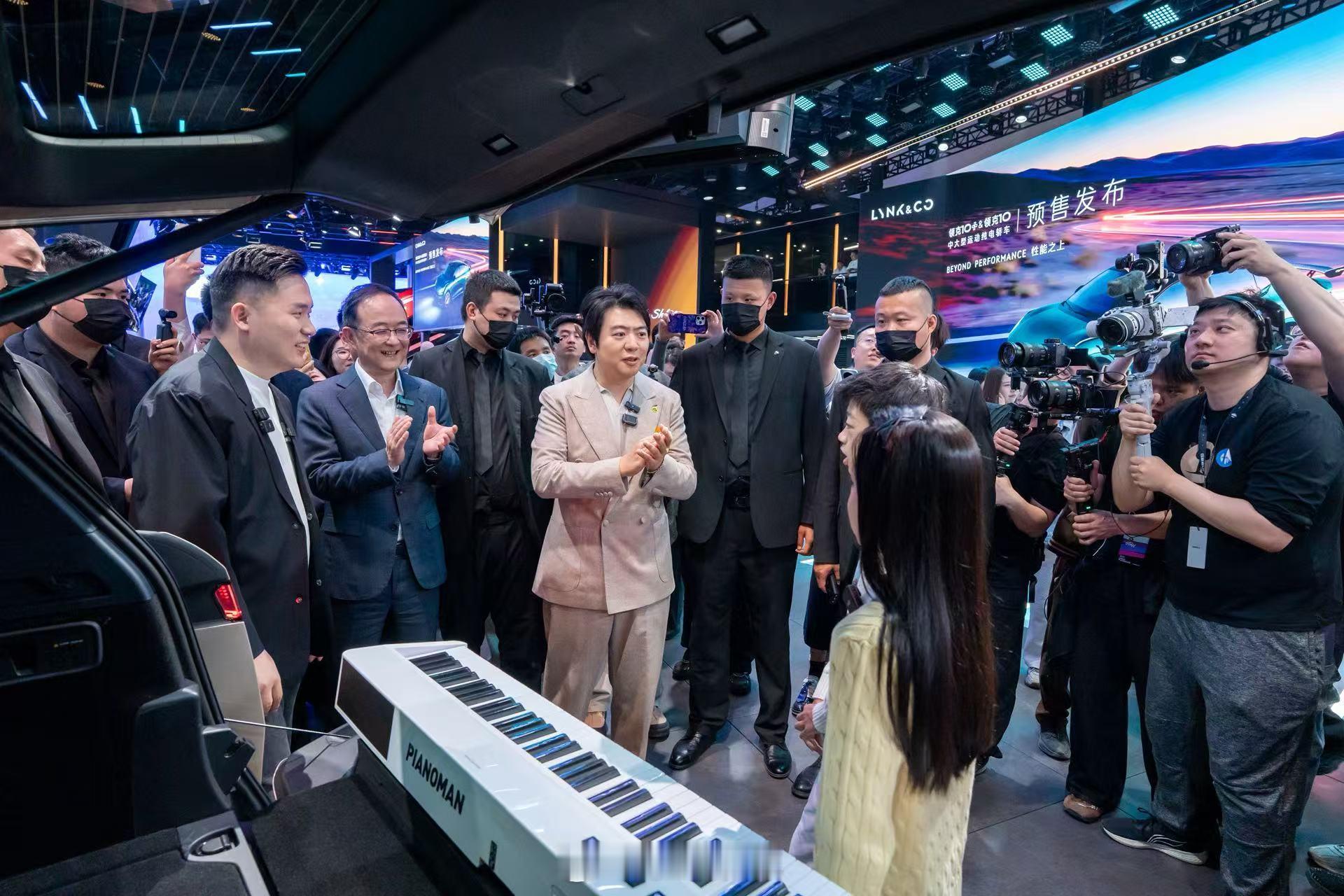 领克900旗舰大五座4月27日正式上市，2026北京车展焦点非它莫属！领克900