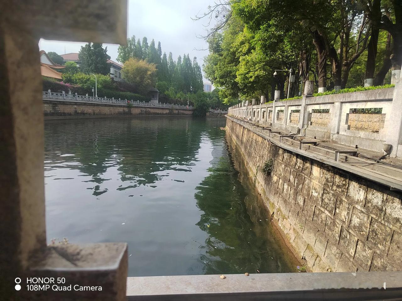 谋民族团结之路，走和谐发展之路，中华民族一家亲，铸牢中华民族共同体意识。