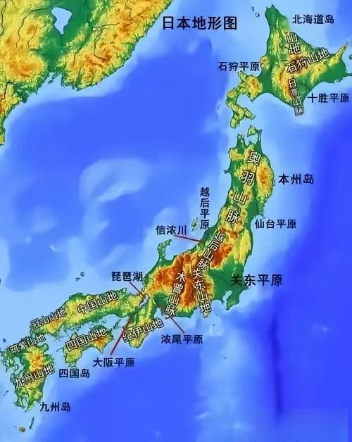 许多人都在盯着中日话题，聊个不停，其实往深处看，美国很可能才是背后的推手。别被蒙