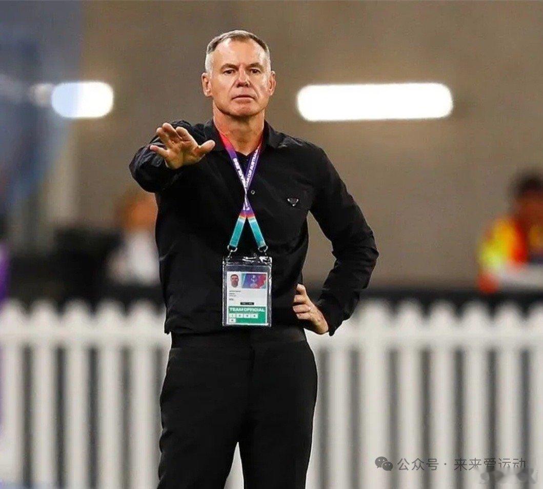 中国女足主帅米利西奇离任中国女足米利西奇离任，本质是一场体面的下课，去年11月，