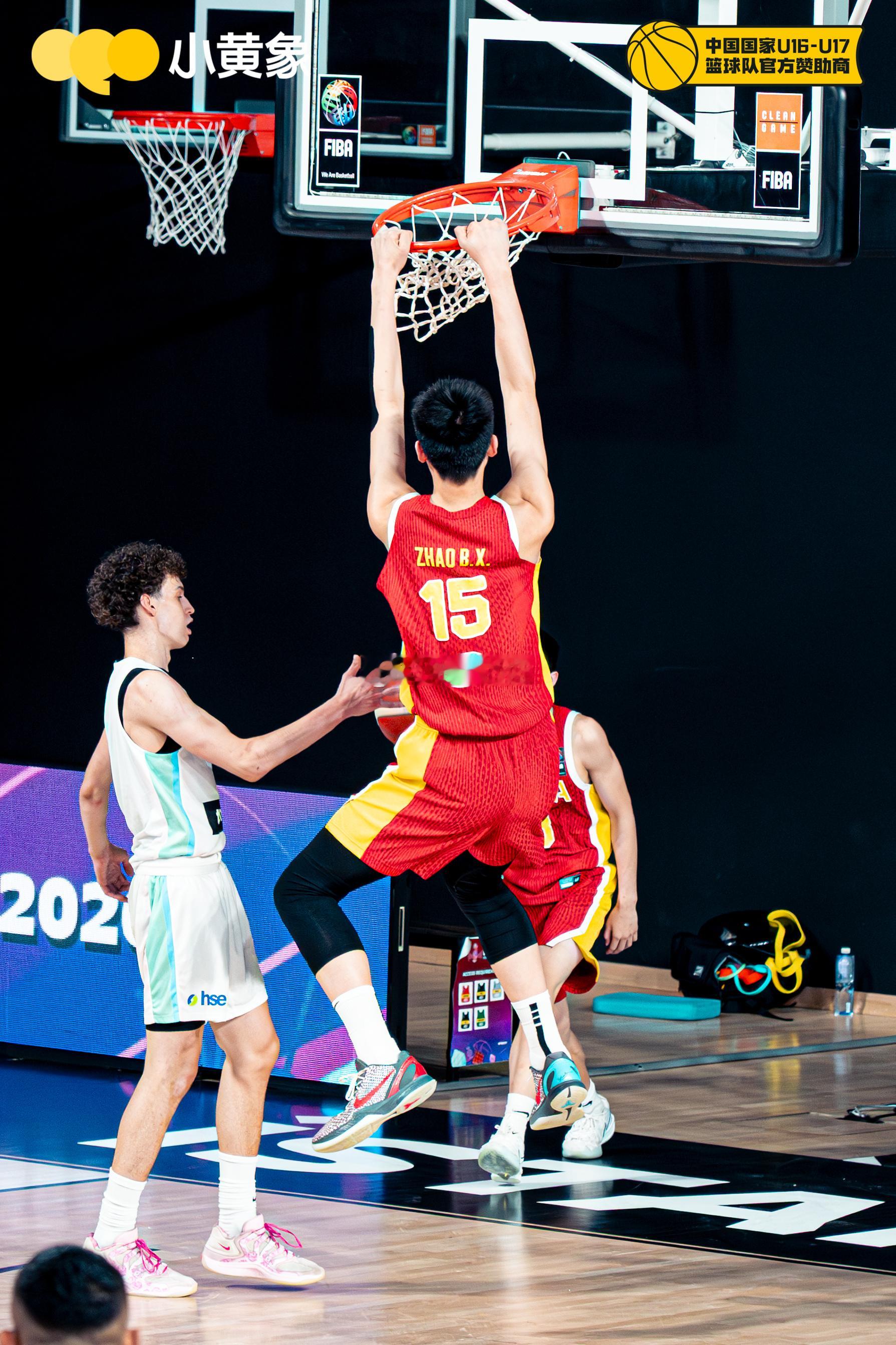 【U17世青赛小结——球员篇】我在上一篇球队的总结中就提到了本届国青球员大多数人