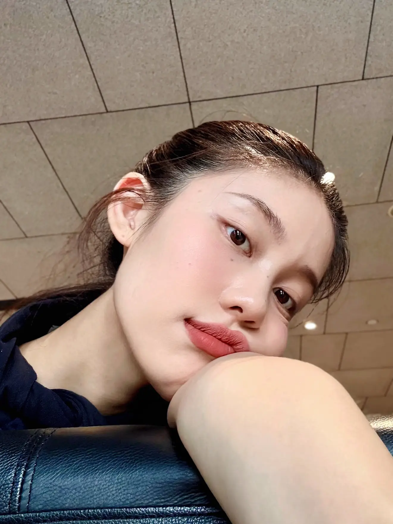 我总是着急解释自己 可是我忘了 厚爱无需多言.