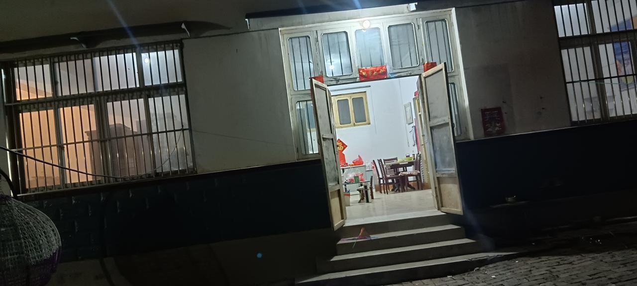 我觉得人幸福不幸福很大程度取决于找对人生伴侣。就像我朋友，和他对象那真是绝配。俩