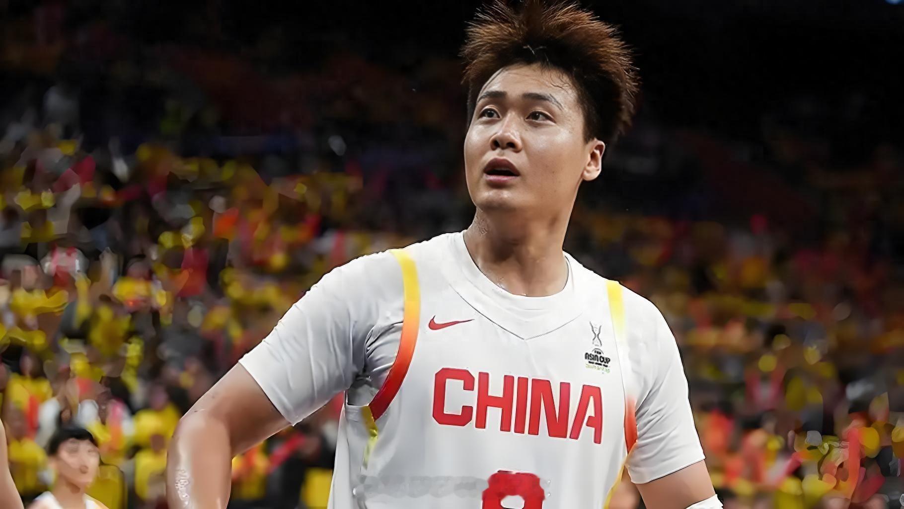 12月1日中国男篮将赴韩国进行世预赛二番战，此前11月28日主场惜败。球队虽未官