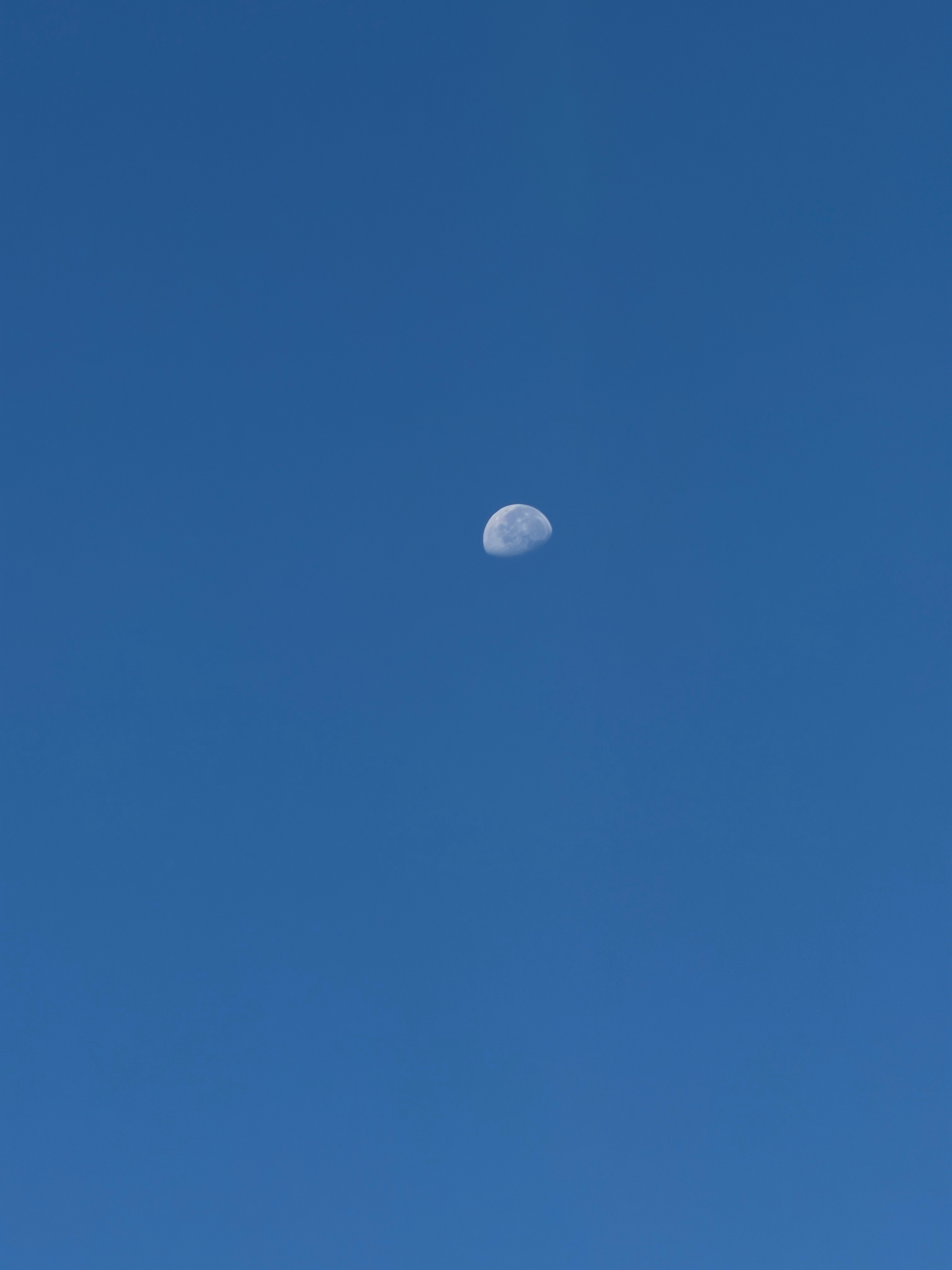 太阳在东边，你在西边好天气周末去昆山 成都·太古里东广场