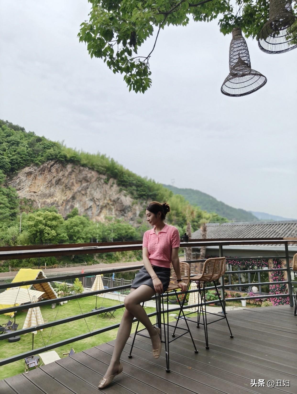 分享手机里最美的随手拍山外青山楼外楼，人在画中游。