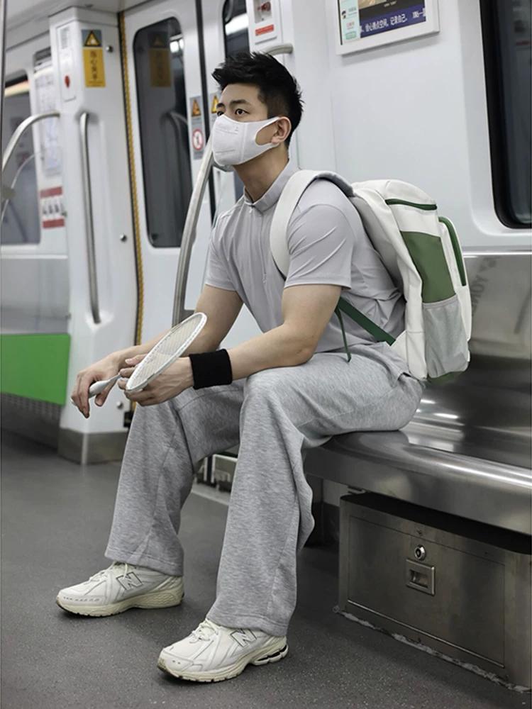 男生最怕被问的5个尴尬工作：
1.美妆导购。说白了就是卖化妆品的，而化妆品的消费