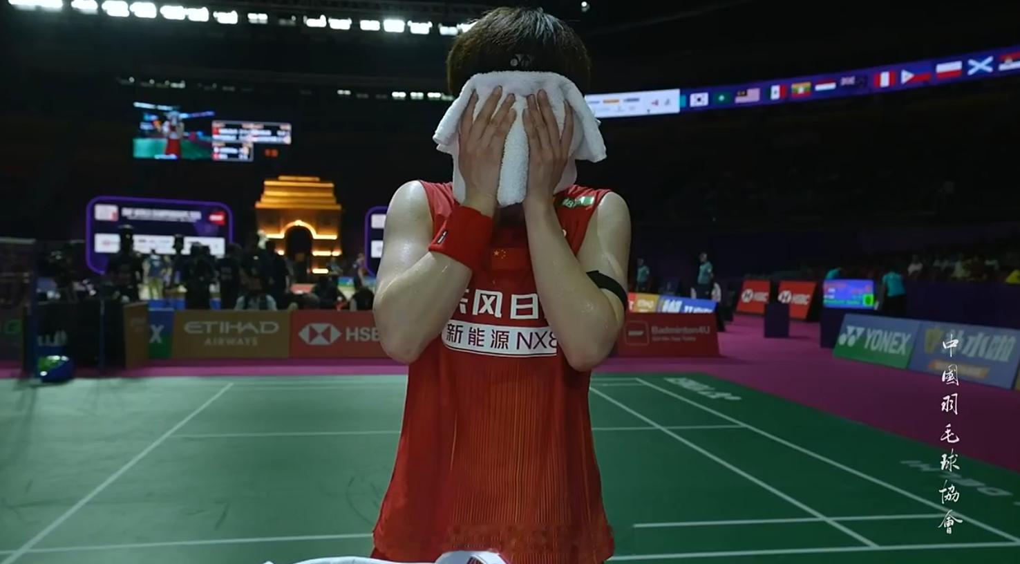 女单 1/8 赛 王祉怡(3) 21-11 15-21 辛杜(9)决胜局2026