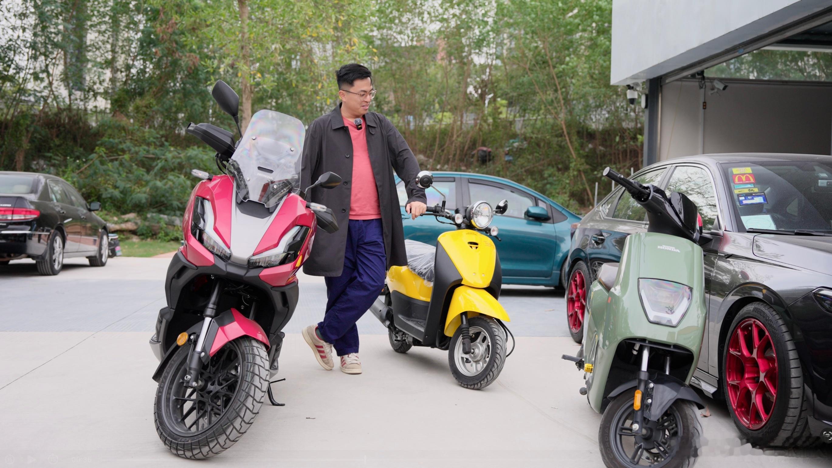 今日再添一辆本田摩托车哈哈哈哈哈哈哈哈哈这台黄色本田Today只有50cc极速跑