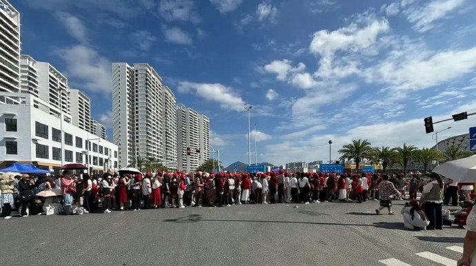 苏新皓新音灯牌排面 苏新皓TF家族新音线下人气 苏新皓新音灯牌排面，苏新皓TF家