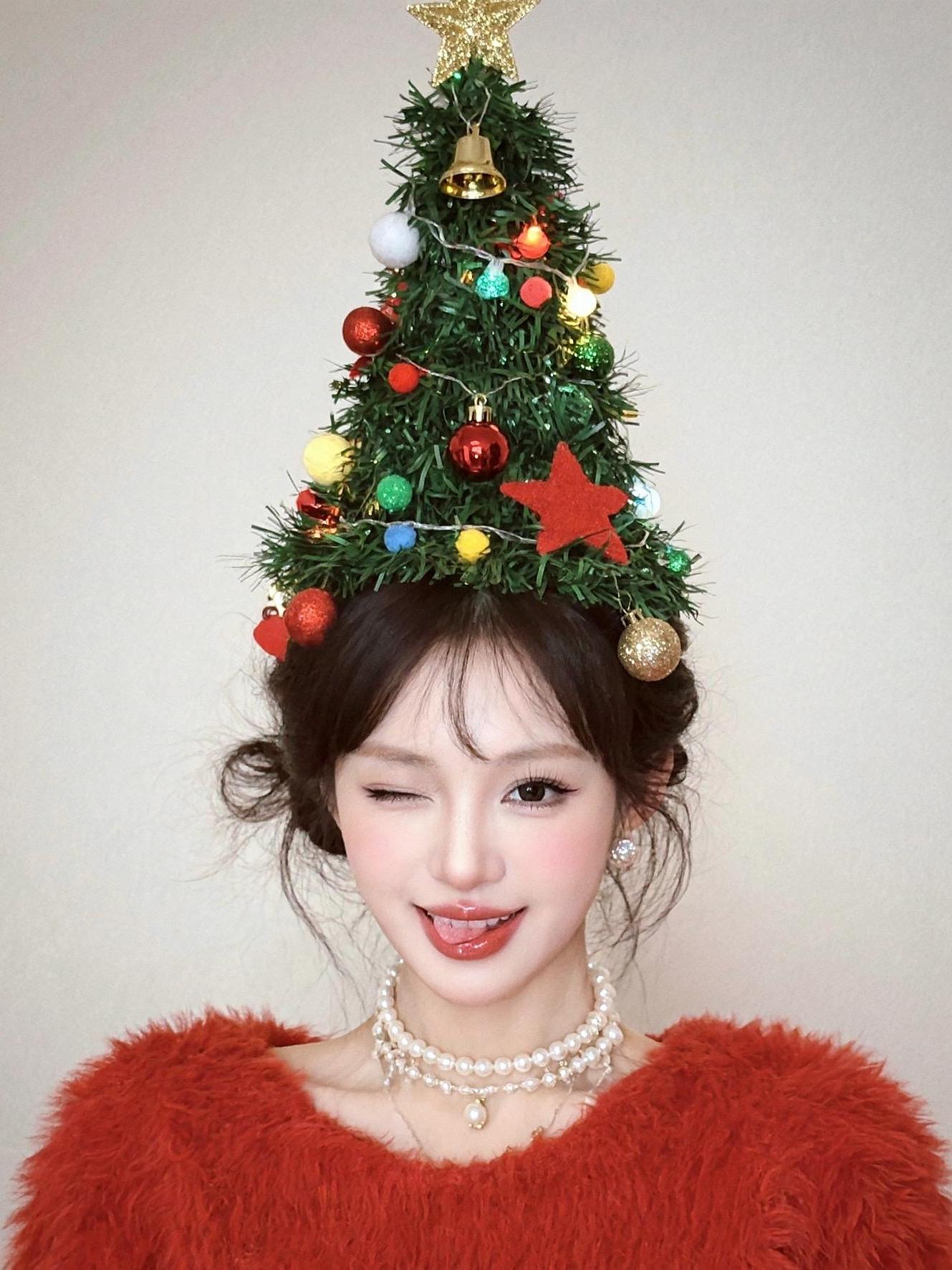 别低头圣诞树会掉！