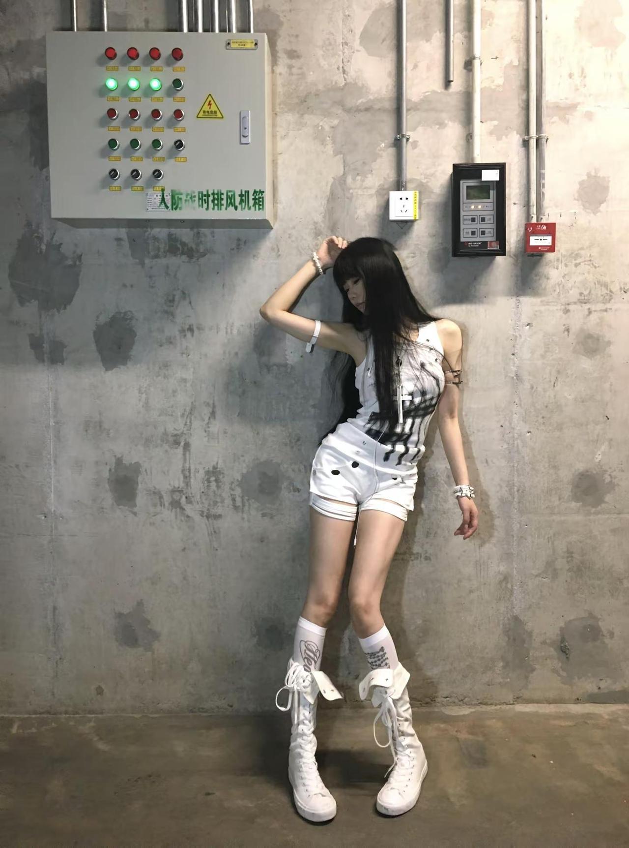 -Fr✮m the B1。-拍照姿势 轻亚穿搭 y2k outfit