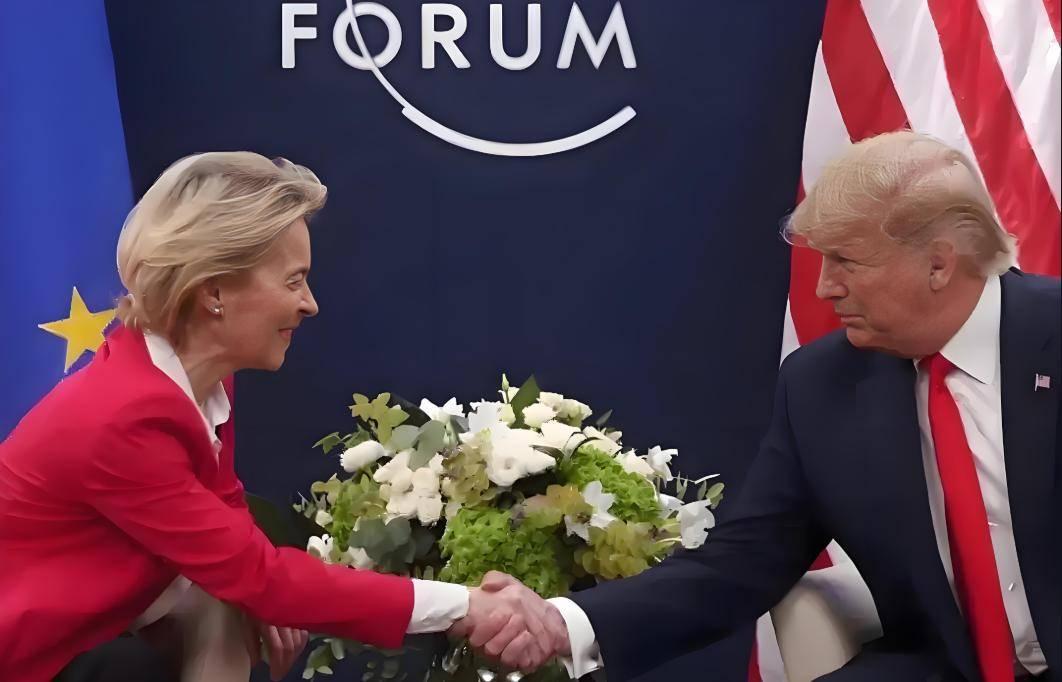 “盟友情”，莫过于欧盟对美国 —— 明明被割得遍体鳞伤，却还要把脖子凑上去，这不