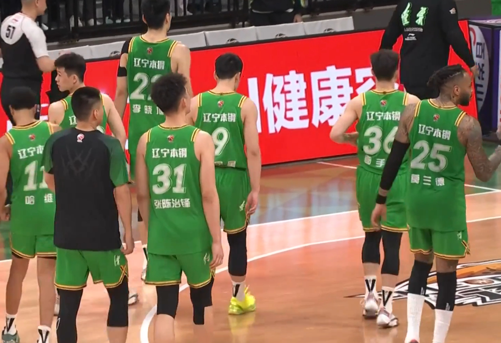 87比75战胜新疆队 辽宁队两连胜辽宁男篮vs新疆男篮