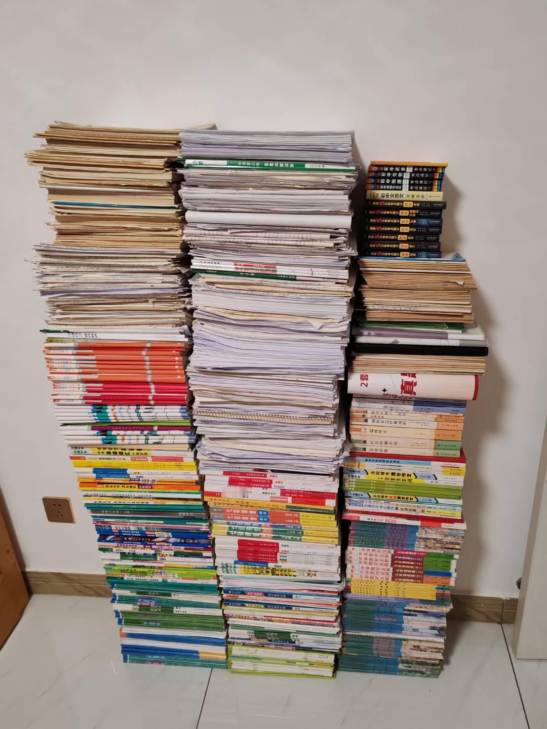 初中三年的知识量……（图片来自身边的朋友）