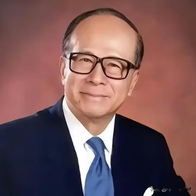 李嘉诚可能嗅到了危险的信号，前脚果断卖掉了英国电网公司100%股权，套现逾110