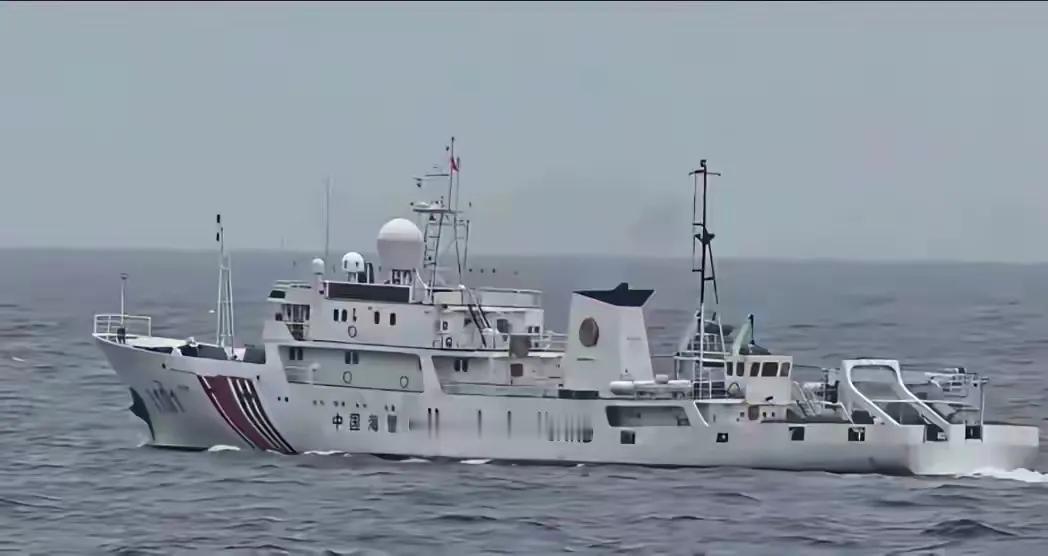 东沙群岛海域，台中海巡舰突然朝大陆3101海警船高速冲过来。800米、750米、