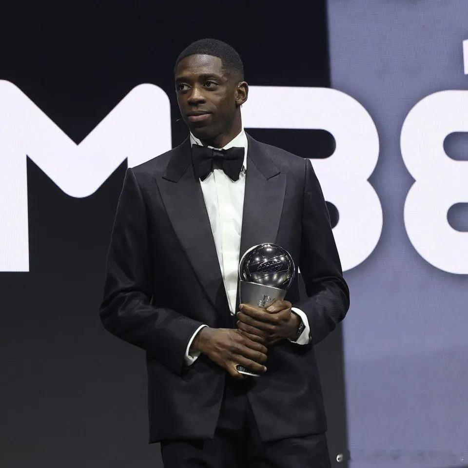 登贝莱当选2025世界足球先生 登贝莱加冕2025FIFA最佳男足 90后首人 