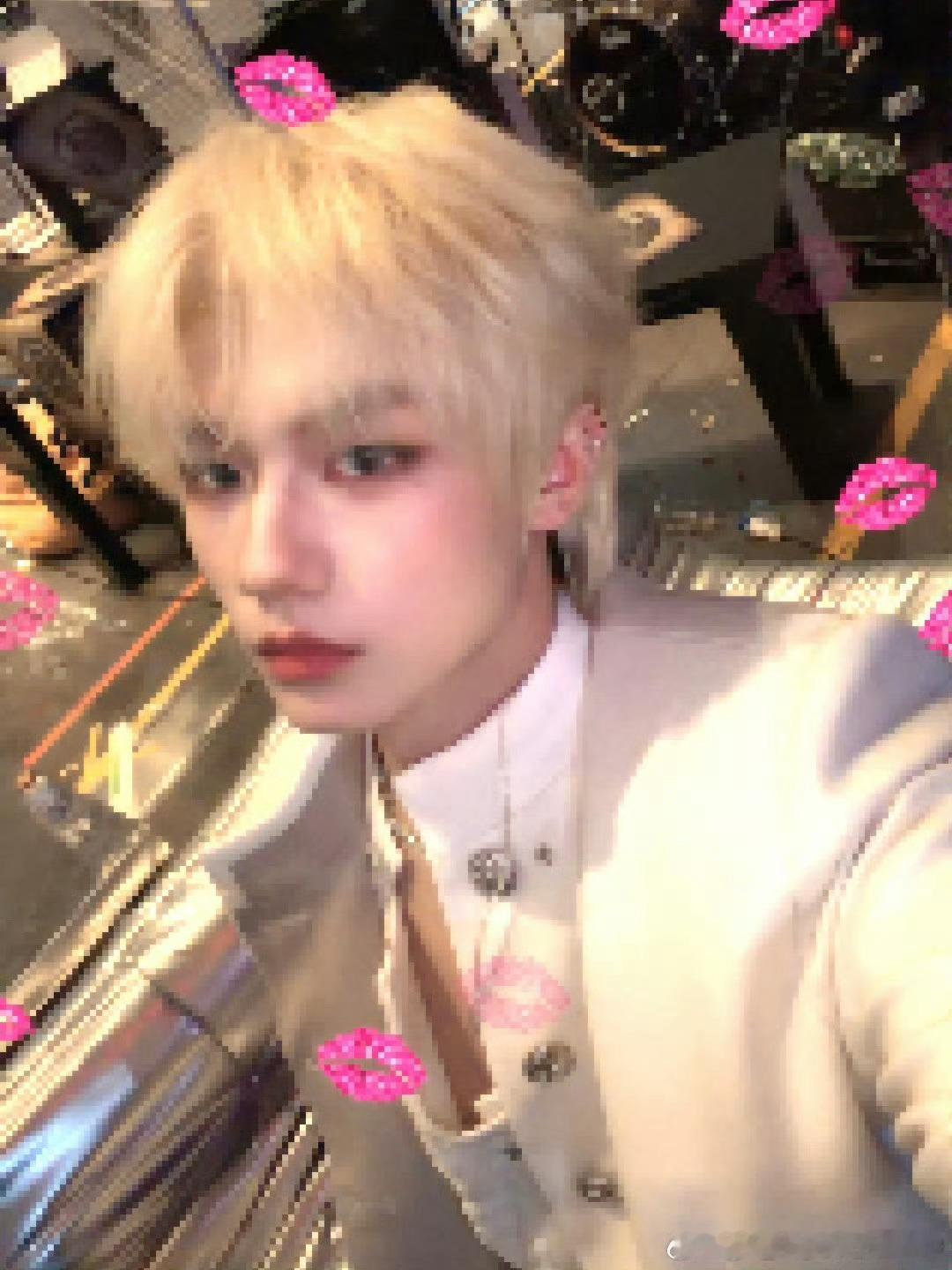 张子墨 谁家小少爷跑出来了好事多墨